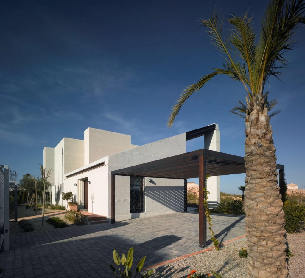 4-bedroom detached villa in Peraleja Golf — 4