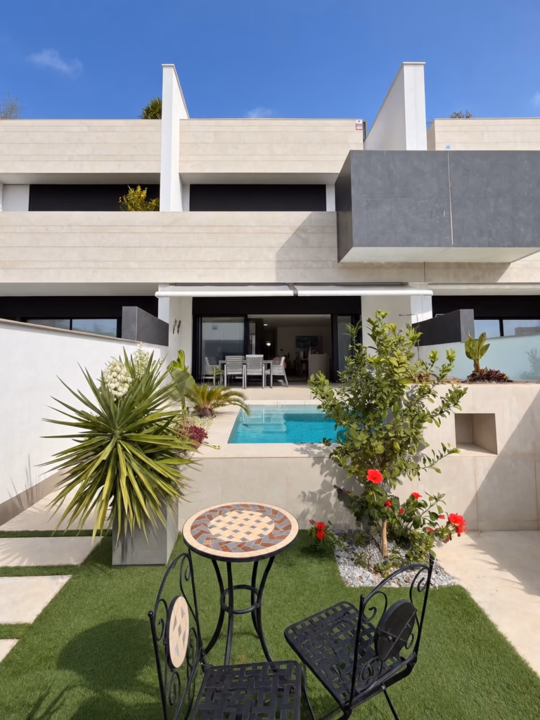 2-bedroom low-bungalow in Pilar de la Horadada — 6