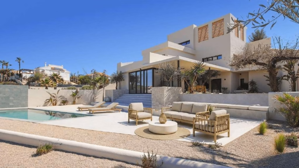 4-bedroom villa in La Marina — 12
