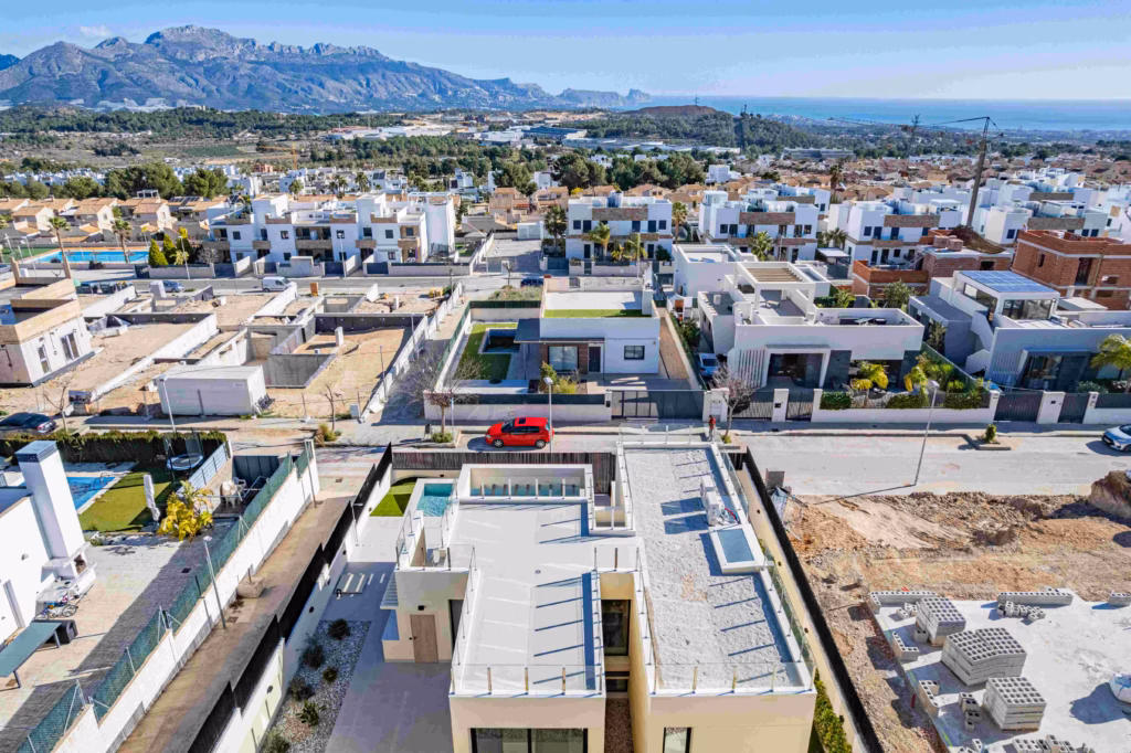 4-bedroom detached villa in Polop — 13