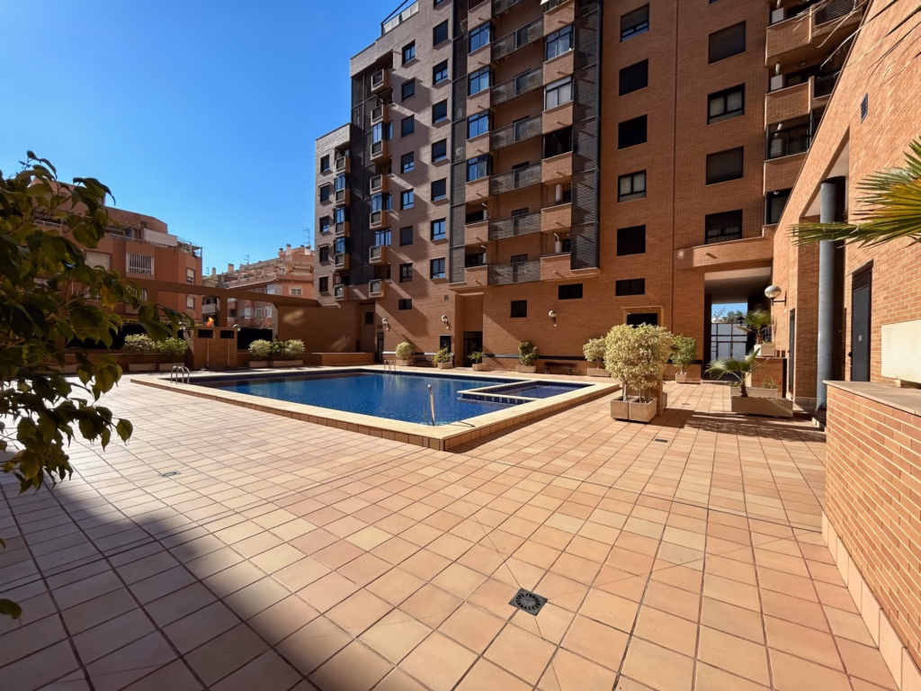 Appartement RDC 1 chambre à Alicante (Alacant) — 4